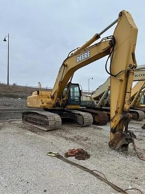 2002 John Deere 330LC Image