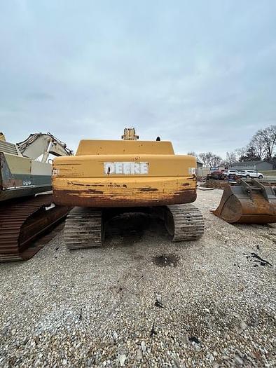 Image of John Deere 330LC equipment image 3