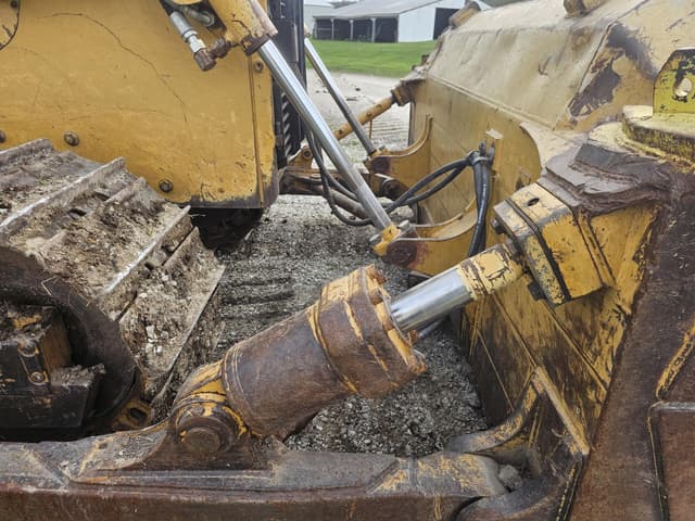 Image of John Deere 850C equipment image 3