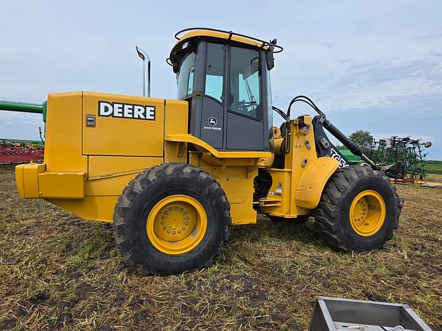 Image of John Deere TC54H equipment image 3