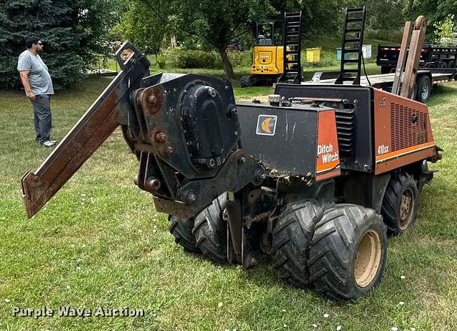 Image of Ditch Witch 410SX equipment image 4