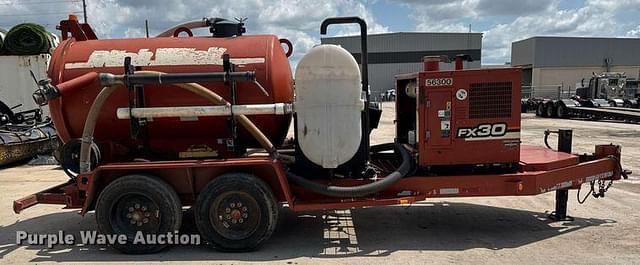 Image of Ditch Witch FX30 equipment image 3
