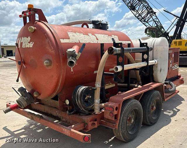 Image of Ditch Witch FX30 equipment image 4