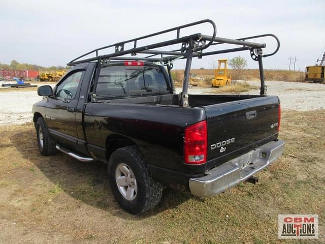 Image of Dodge Ram 1500 equipment image 2