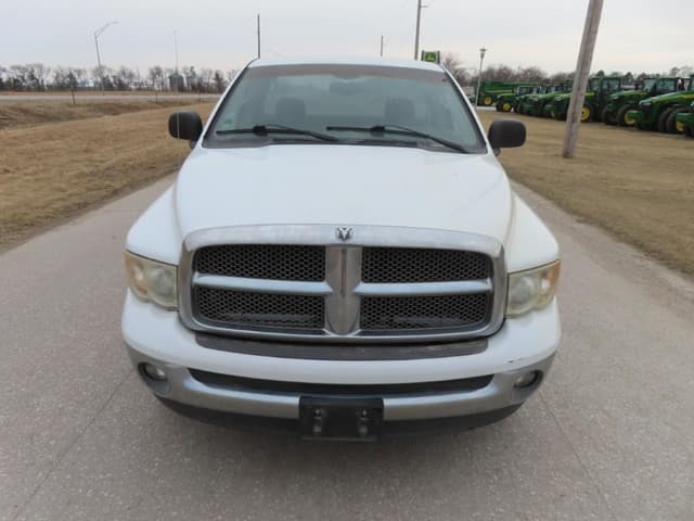 Image of Dodge Ram 1500 equipment image 2