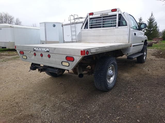Image of Dodge Ram 2500 equipment image 4