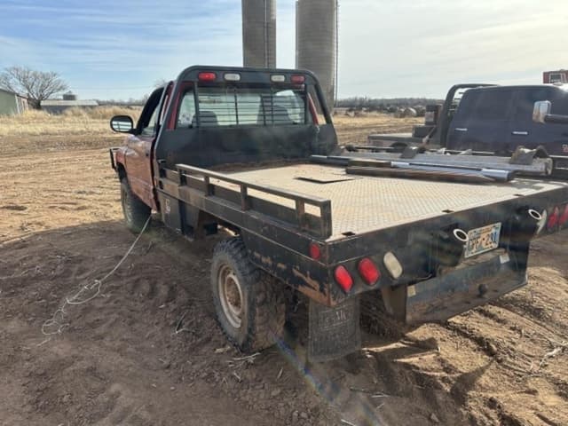 Image of Dodge Ram 3500 equipment image 3