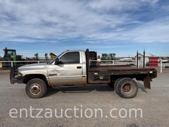 Image of Dodge Ram 3500 equipment image 1