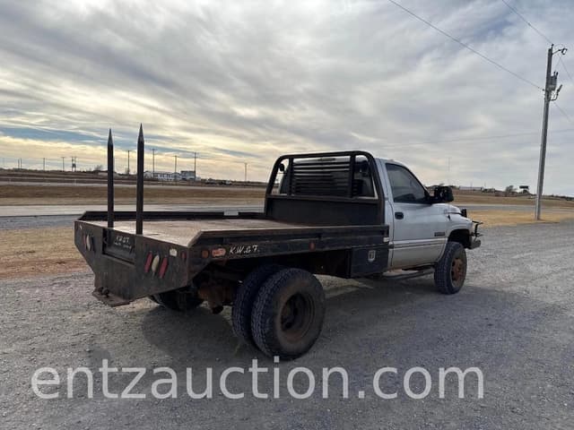 Image of Dodge Ram 3500 equipment image 4