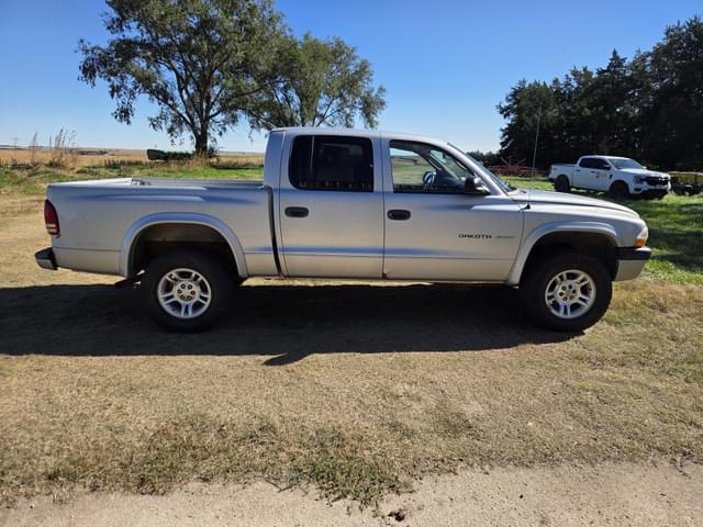 Image of Dodge Dakota equipment image 3