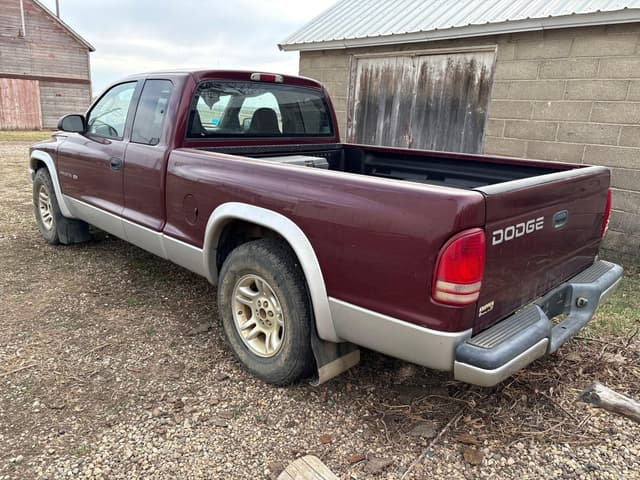 Image of Dodge Dakota equipment image 3