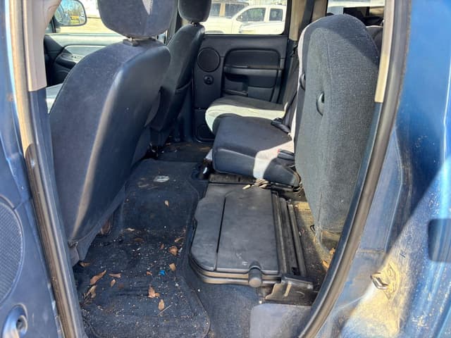 Image of Dodge Ram 1500 equipment image 4