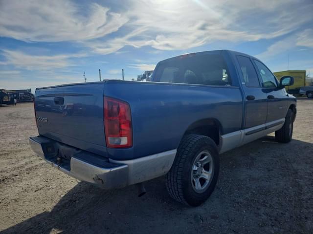 Image of Dodge Ram 1500 equipment image 4