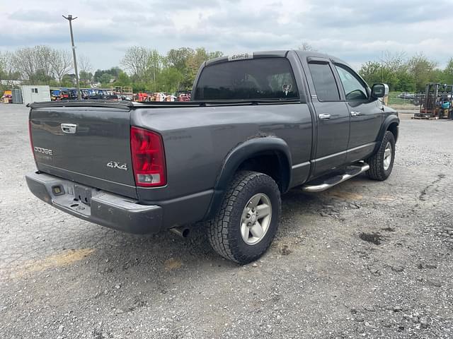 Image of Dodge Ram 1500 equipment image 2