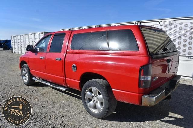 Image of Dodge Ram 1500 equipment image 3