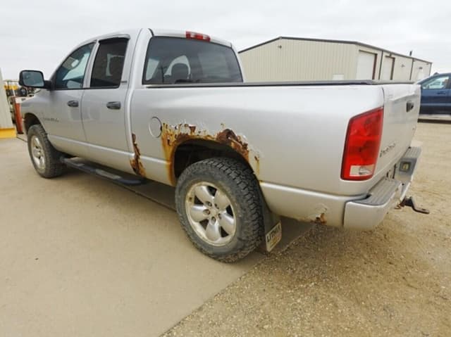 Image of Dodge Ram 1500 equipment image 3