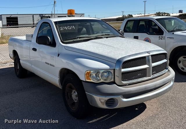 Image of Dodge Ram 1500 equipment image 2