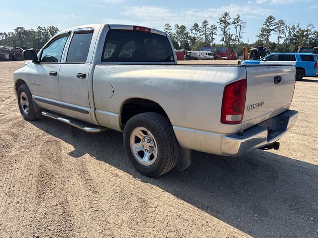 Image of Dodge Ram 1500 equipment image 3