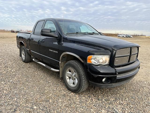 Image of Dodge Ram 1500 equipment image 2