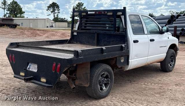 Image of Dodge Ram 1500 equipment image 4