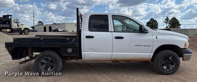 Image of Dodge Ram 1500 equipment image 3