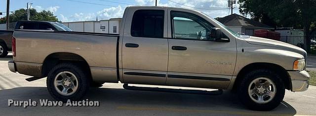 Image of Dodge Ram 1500 equipment image 3