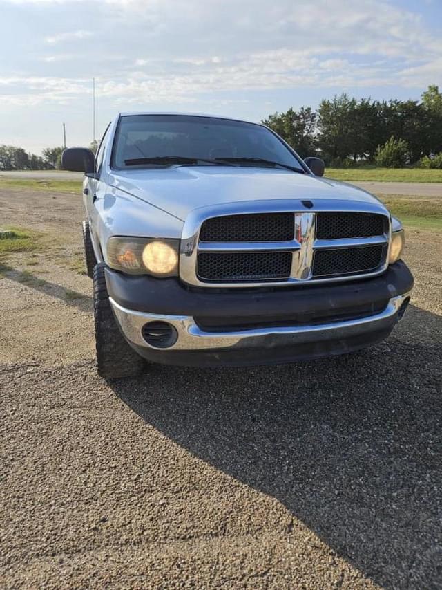 Image of Dodge Ram 1500 equipment image 2