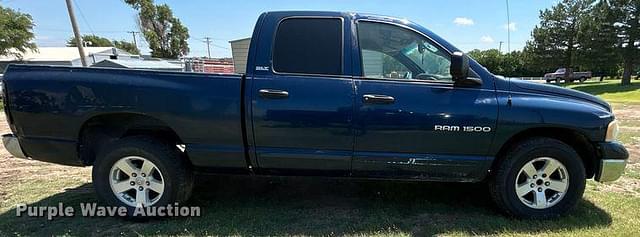 Image of Dodge Ram 1500 equipment image 3