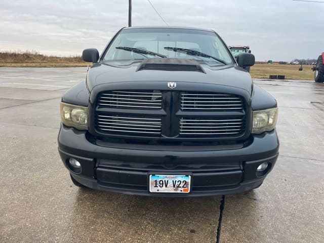 Image of Dodge Ram 1500 equipment image 1