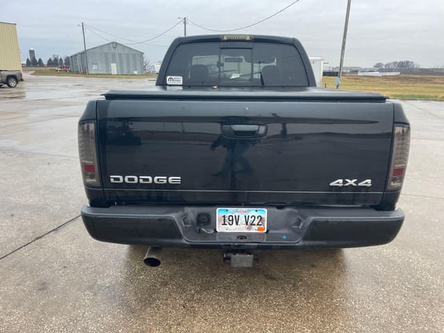 Image of Dodge Ram 1500 equipment image 4