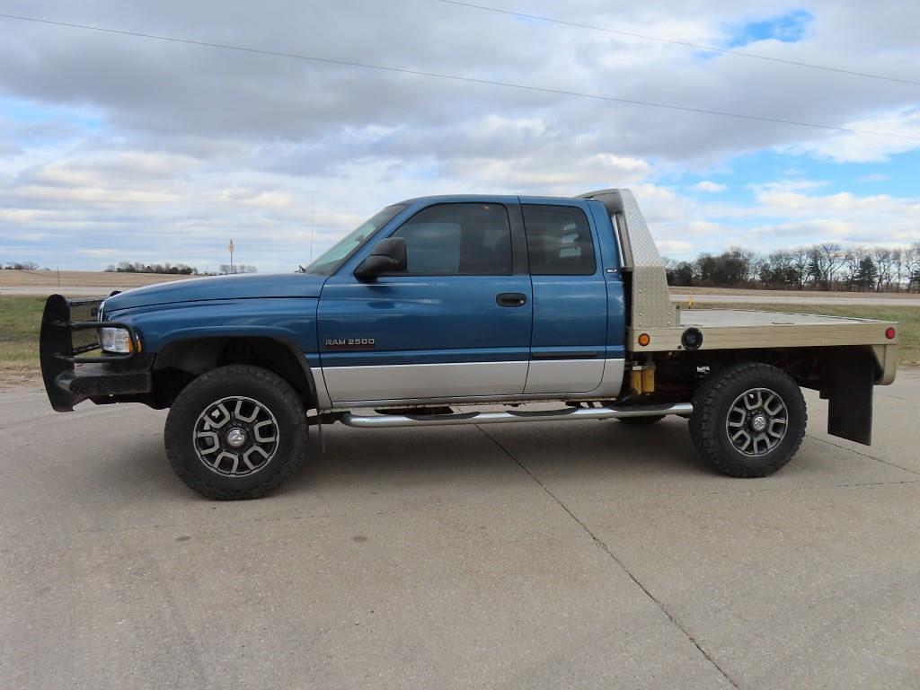 Image of Dodge Ram 2500 Primary image