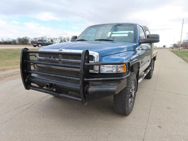 Image of Dodge Ram 2500 equipment image 1