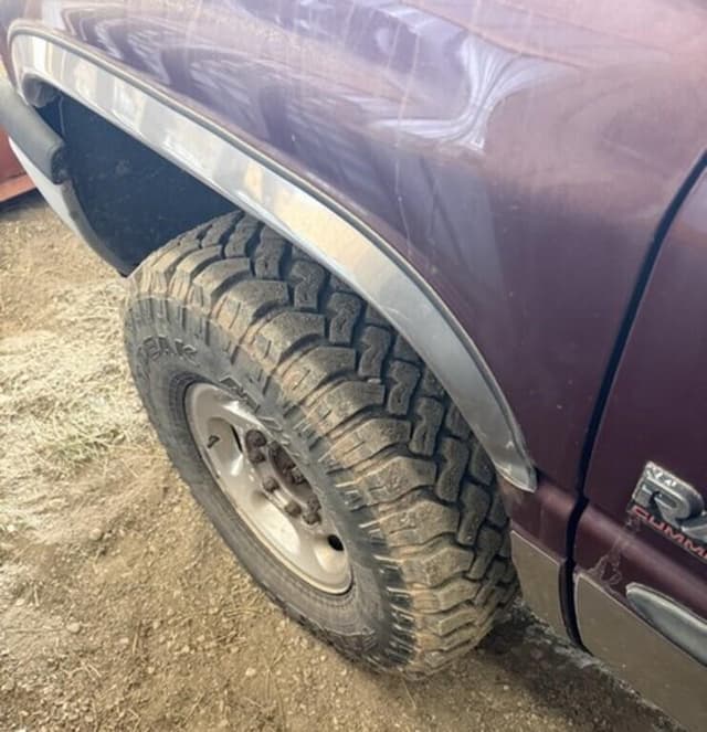 Image of Dodge Ram 2500 equipment image 2