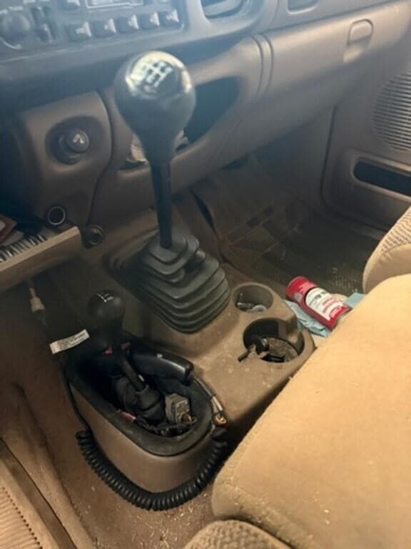 Image of Dodge Ram 2500 equipment image 1