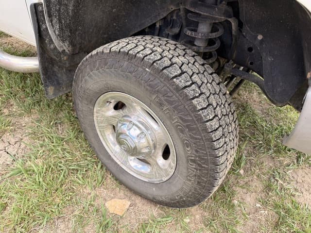 Image of Dodge Ram 2500 equipment image 3