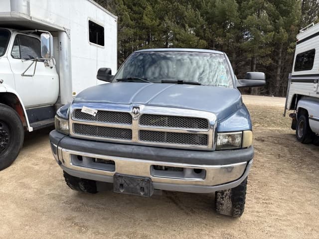 Image of Dodge Ram 2500 equipment image 1