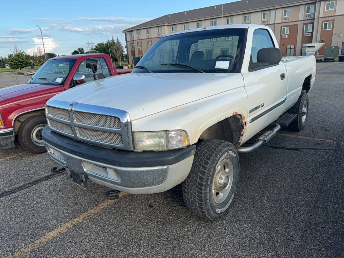 2002 Dodge Ram 2500 Equipment Image0
