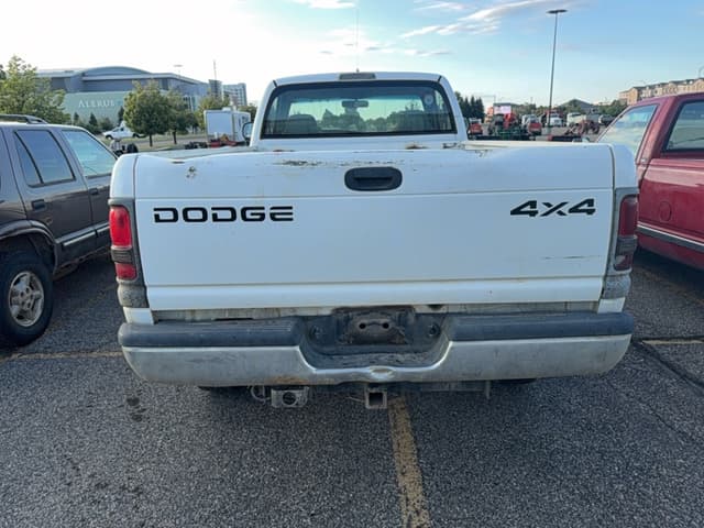 Image of Dodge Ram 2500 equipment image 4