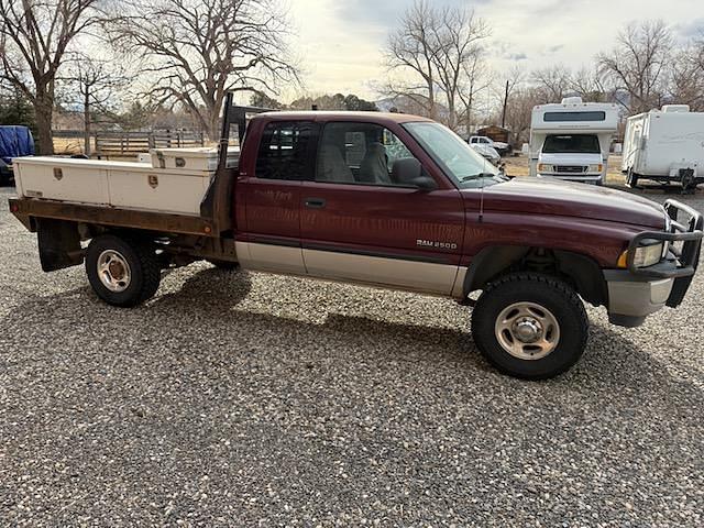 Image of Dodge Ram 2500 equipment image 3