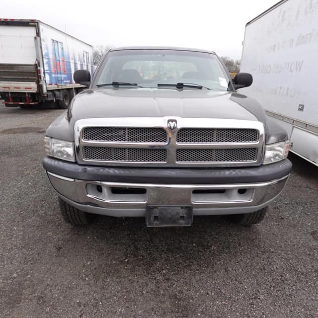 Image of Dodge Ram 2500 equipment image 1