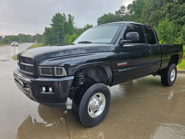 Image of Dodge Ram 2500 equipment image 1