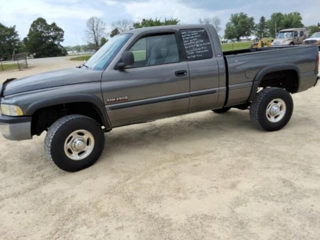Image of Dodge Ram 2500 equipment image 1