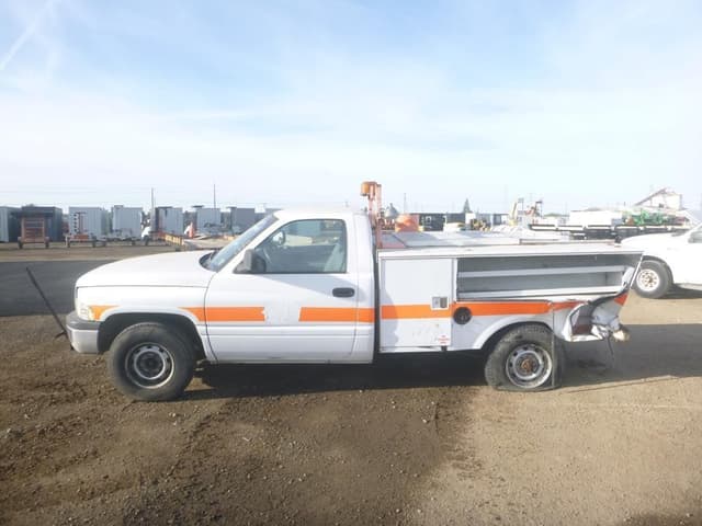 Image of Dodge Ram 2500 equipment image 4