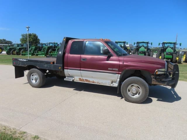 Image of Dodge Ram 2500 equipment image 4