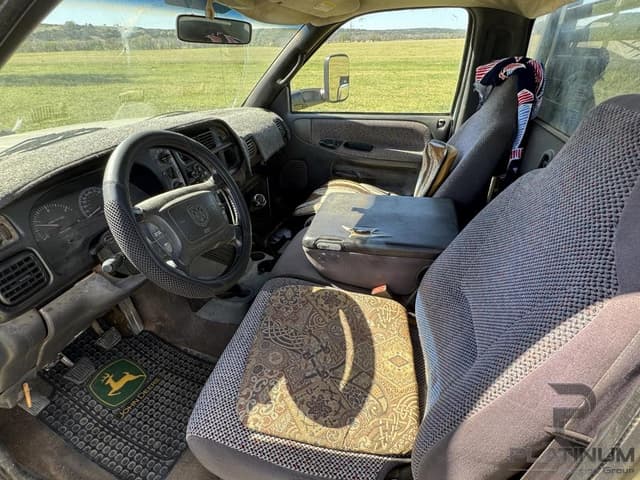 Image of Dodge Ram 3500 equipment image 4