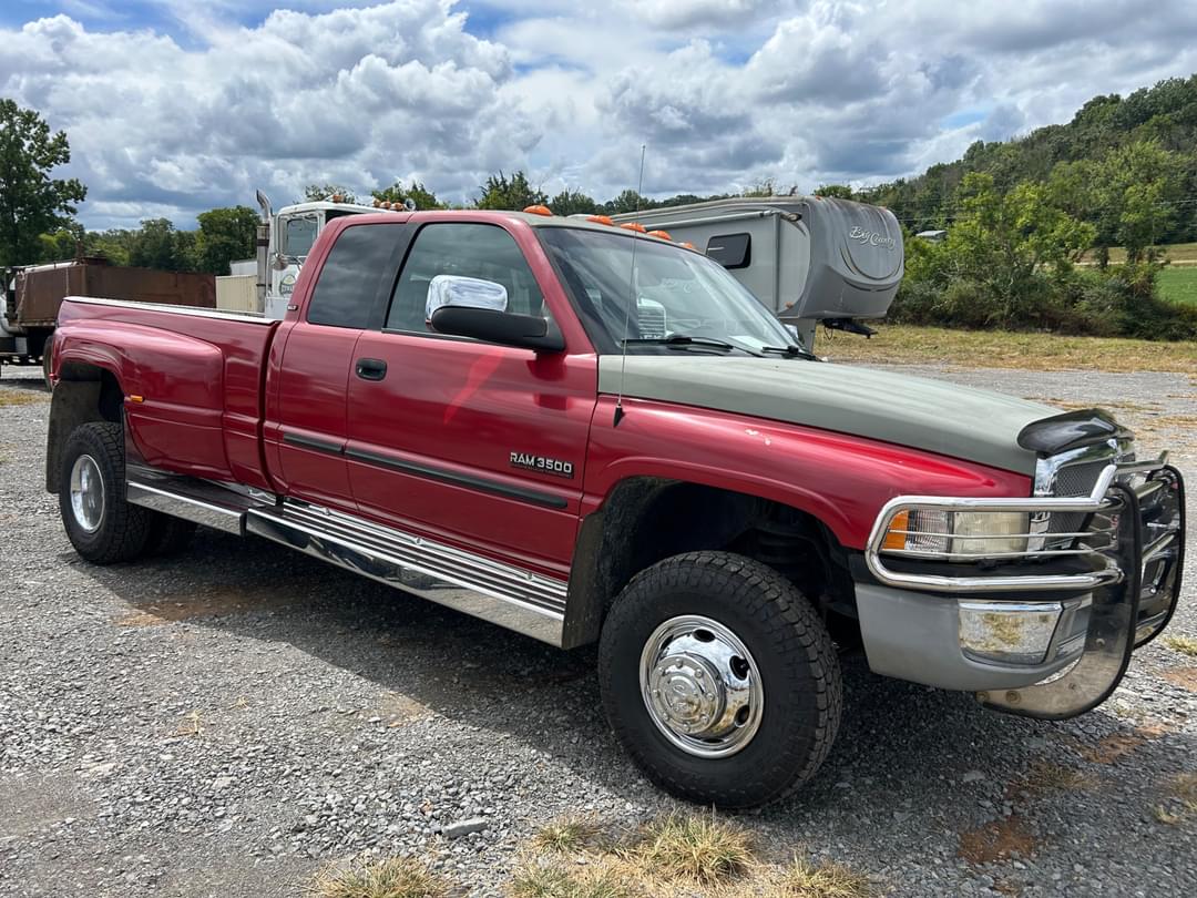 Image of Dodge Ram 3500 Primary image