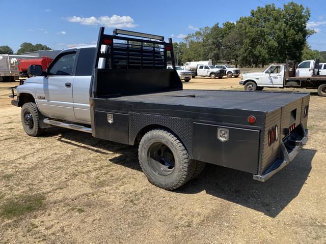 Image of Dodge Ram 3500 equipment image 1