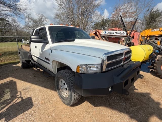 Image of Dodge Ram 3500 equipment image 1