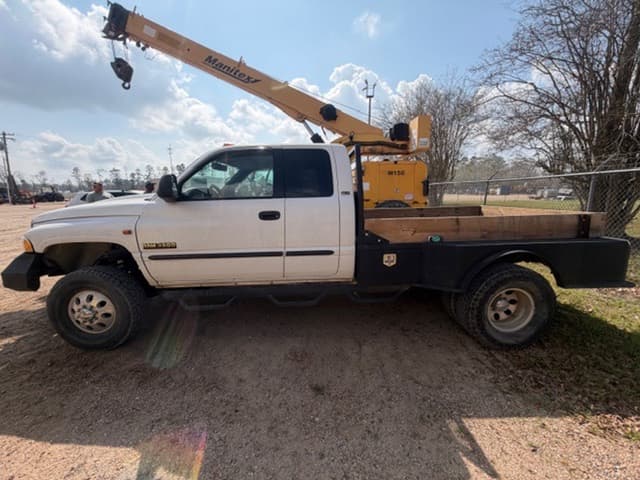 Image of Dodge Ram 3500 equipment image 4