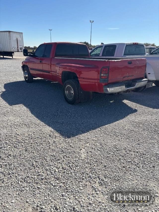 Image of Dodge Ram 3500 equipment image 1